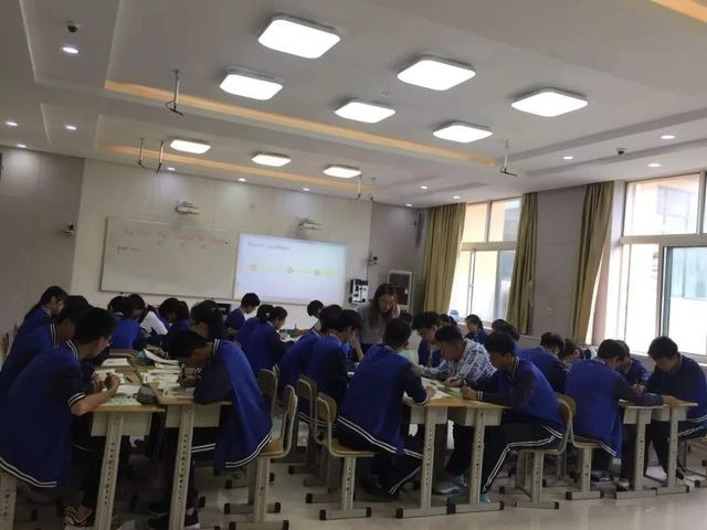 家校沟通默契有方，互信协同提质增效——“求真”德育讲坛心得体会