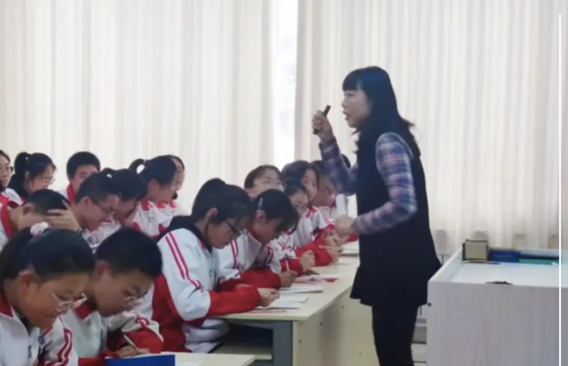 立足课堂，培养学生核心素养 ——青岛市高中英语教研活动“教”以潜心，“研”以致远