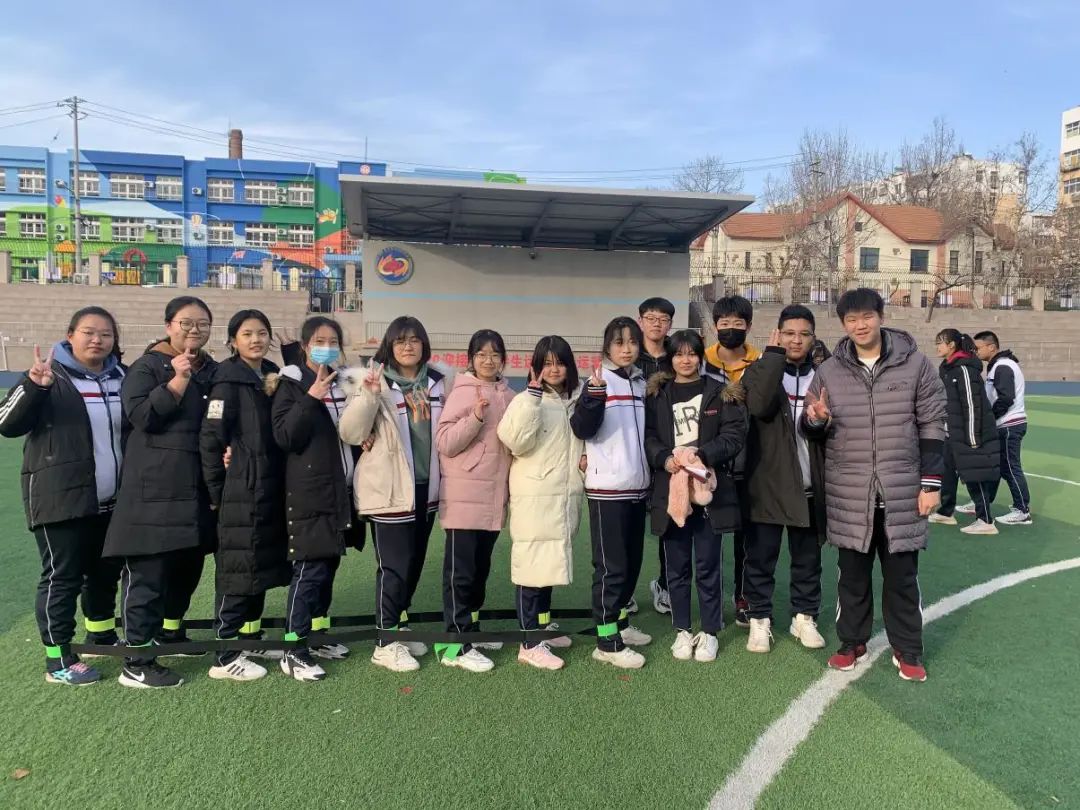 凝心齐聚力，团结融班级——青岛六十六中2020级高一6班团建活动顺利开展