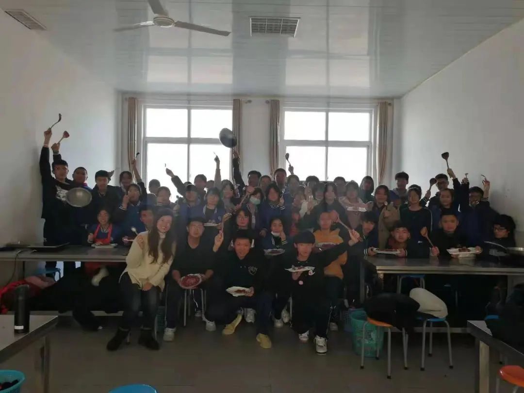 在劳动中收获成长——青岛六十六中高二年级学农实践活动圆满结束
