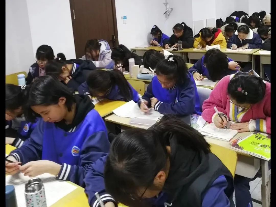 青岛66中 “Cool Study”酷学外语书写大赛