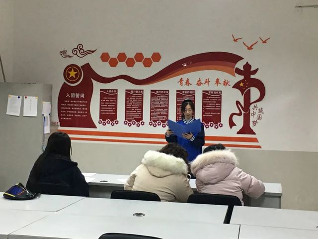 青岛六十六中校园艺术节“青春共鸣”主持人专场
