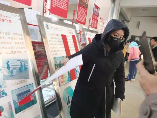 趣味历史 百度一下——青岛六十六中举办历史“猜谜语”活动