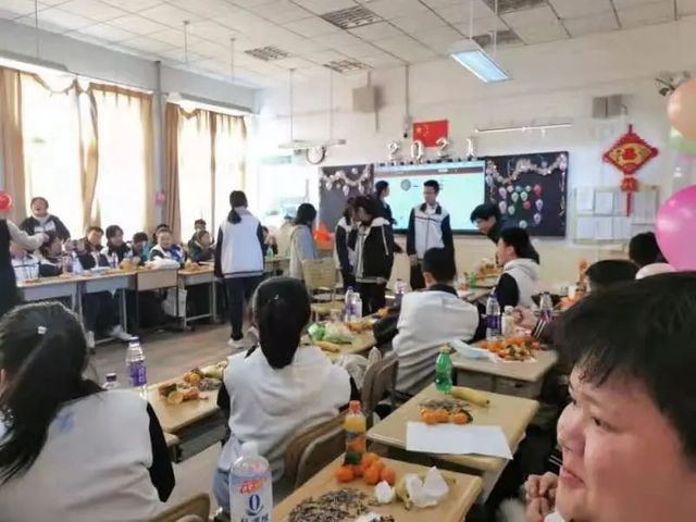 青岛六十六中“辞旧迎新”师生联欢活动圆满成功