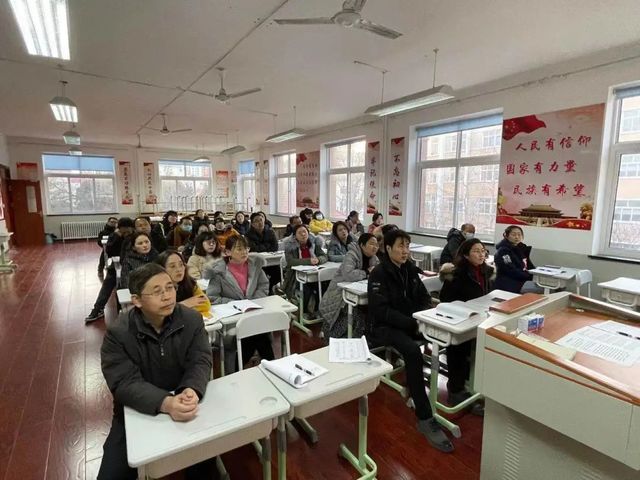 学习时代楷模，传承榜样力量——高二教师党支部主题活动纪实