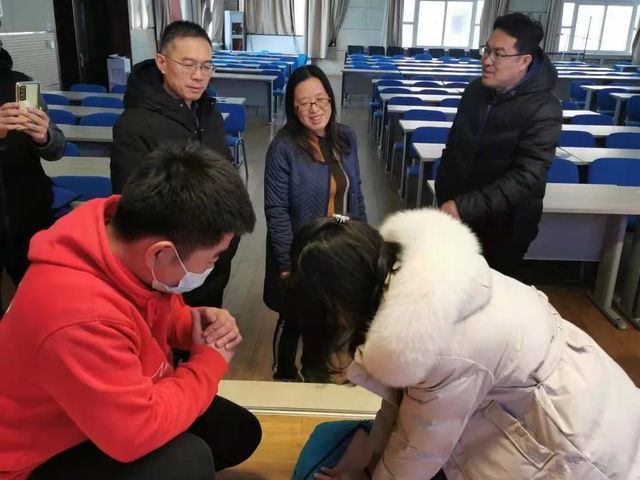 开展AED急救培训 共筑平安校园