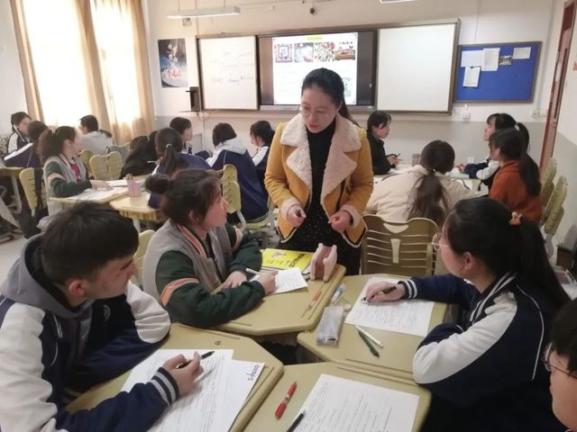 展示交流共学习，观摩研讨促成长——青岛六十六中举行教育教学年会英语展示课