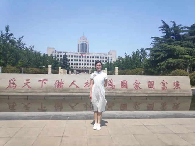 祝贺青岛六十六中四名青年教师在青岛市青年教师基本功比赛中荣获佳绩