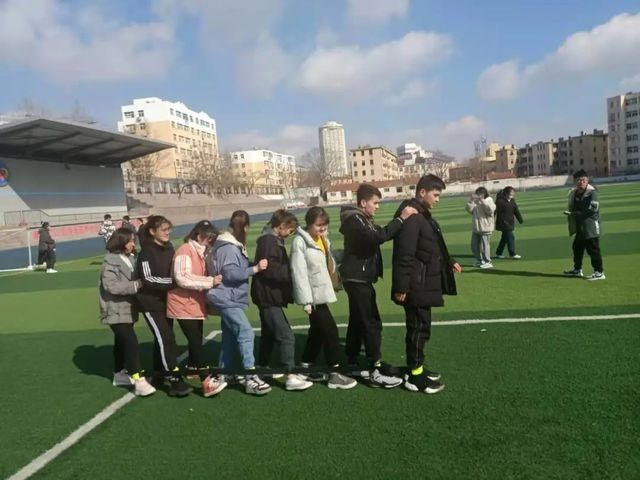 运动无处不在，跑酷无限精彩 ——青岛六十六中新疆部举办趣味跑酷