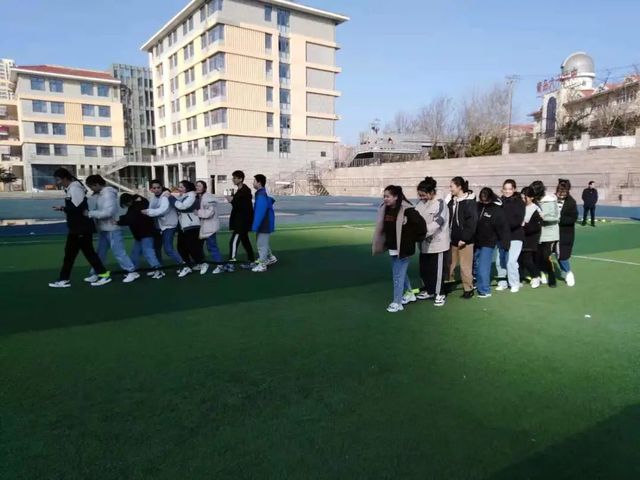 运动无处不在，跑酷无限精彩 ——青岛六十六中新疆部举办趣味跑酷