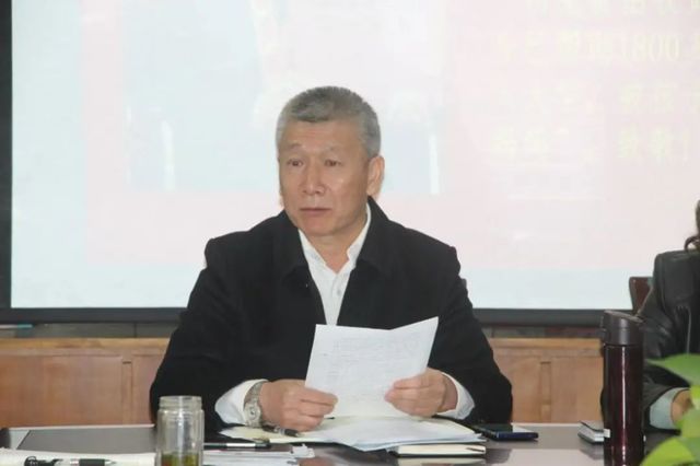 弘扬脱贫攻坚精神，在新起点接续奋斗——青岛六十六中中心组集体学习暨专题“三述”