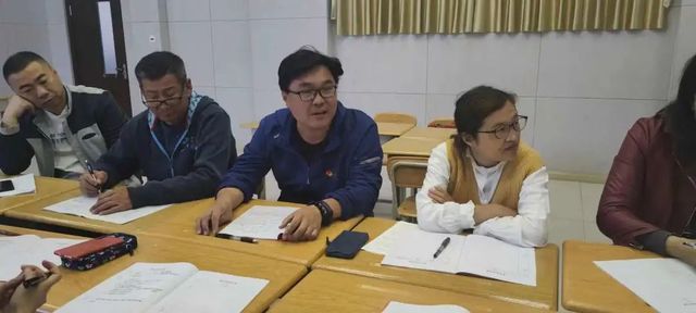 壮阔东方潮，奋进新时代——高一教师党支部开展党史学习主题党日活动