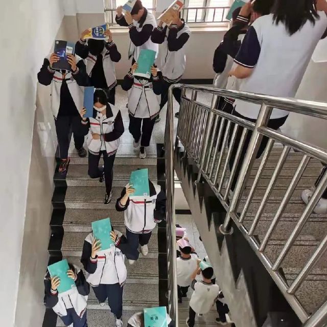 应急演练防未然，筑牢校园安全线——青岛六十六中开展校园应急疏散演练