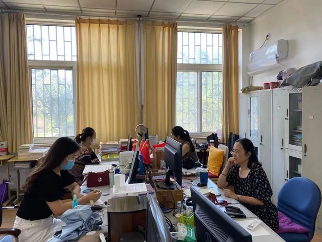 厉兵秣马强技能 蓄势待发新征程——青岛第六十六中学政治组暑期培训纪实