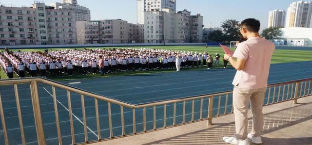 学军人之风采 强自身之素质——青岛六十六中庆祝中国共产党成立100周年2021级国防教育实践活动开营式