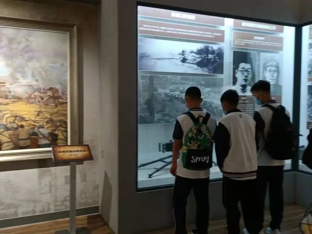 铭记历史 强国有我｜2020级7班国庆实践活动
