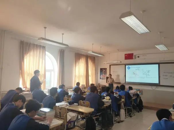 教研无痕，拔节有声——记青年教师高天娇的汇报课
