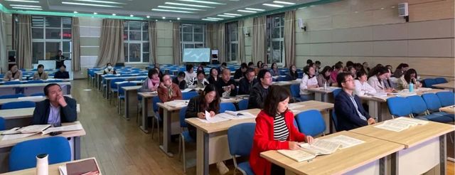 立足学情寻对策 高效备考达目标——2022届高三一轮复习第二次研讨会简讯