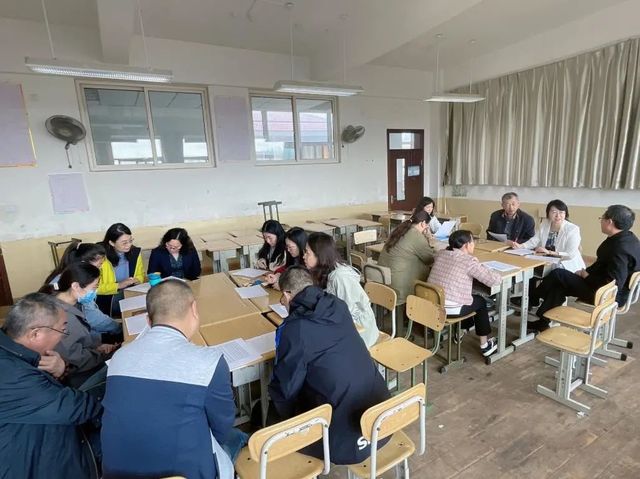 有的放矢，扎根教学研究；因材施教，助力学生成长——记青岛六十六中高二年级班级协调会