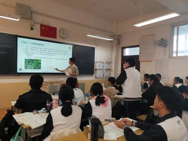 重视情境教学，提升核心素养——生物教研组研究课