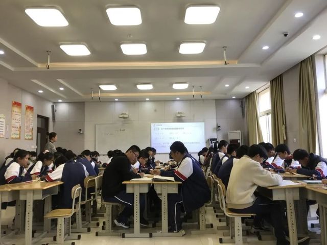 以研促教，助力成长——青岛六十六中数学组高一研究课