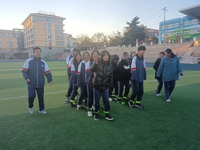 阳光正暖 不负时光——记2021级6班团建活动
