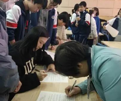 育人育己促成长，亦师亦友助前行——高一年级举行全员育人导师制师生见面会