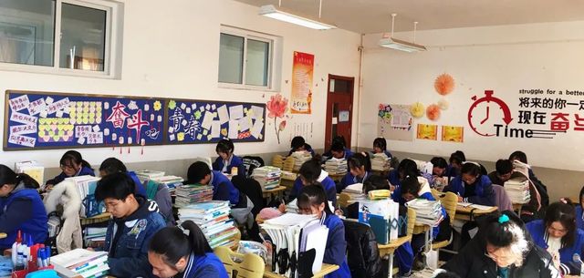 共创优美教室，共建文明校园——青岛六十六中组织开展优美教室评比活动