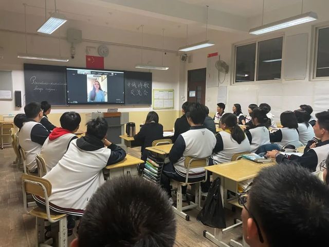 点亮莘莘学子人文暖光 搭建中俄文化交流平台