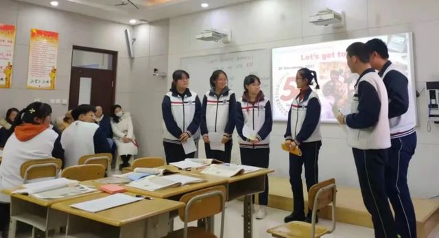 关注信息化学习工具与英语教学深度融合，培养学生自主学习能力——青岛市高中英语教研活动在我校举行