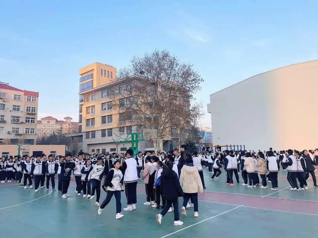 飞扬青春 跃动芳华——高二年级跳大绳比赛