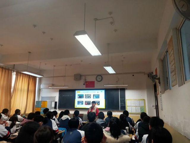 育人于教促发展，研教共进守初心——记青岛六十六中物理组宋林珊老师研究课