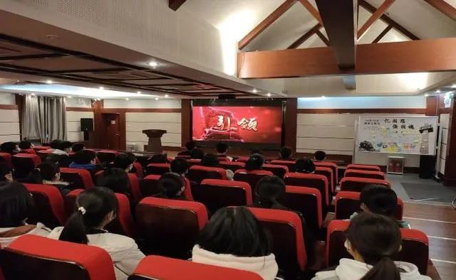 “学党史，明初心，正言行，向未来”——2020级5班参观青岛党史纪念馆