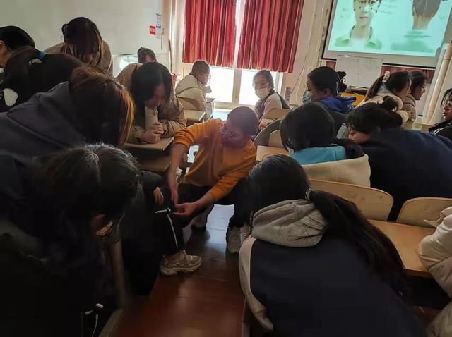 二月春耕昌杏密，百花次第争先出——青岛第六十六中学高一年级学农实践活动