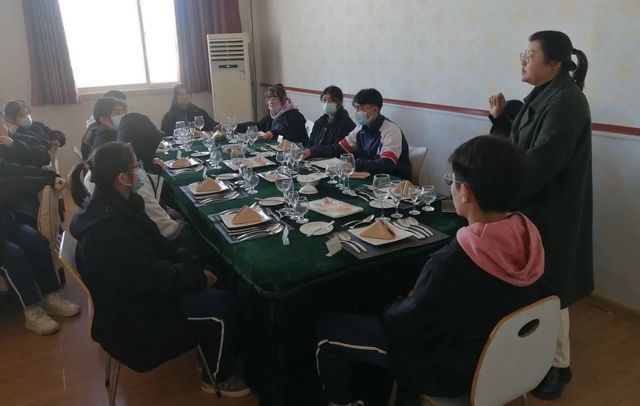 二月春耕昌杏密，百花次第争先出——青岛第六十六中学高一年级学农实践活动