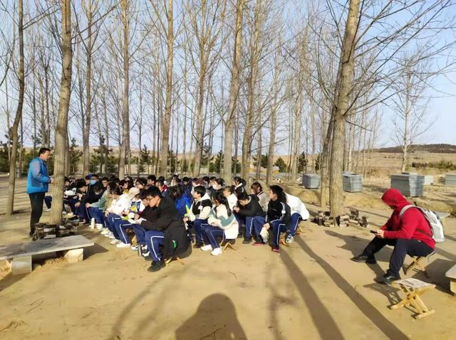 二月春耕昌杏密，百花次第争先出——青岛第六十六中学高一年级学农实践活动