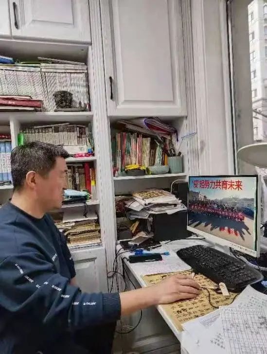 团结抗“疫”，共迎春暖花开——青岛六十六中班主任“抗疫”先锋队在行动（一）