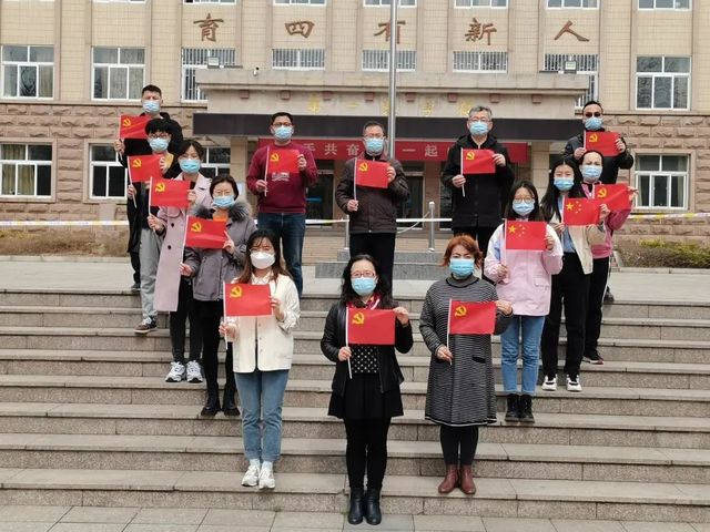 抗疫先锋队｜同步教学稳学情，齐心协力战疫情