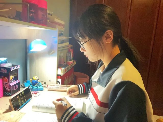 家国情怀 吾辈勇担当——2020级中俄班家长与孩子的家书分享（四）