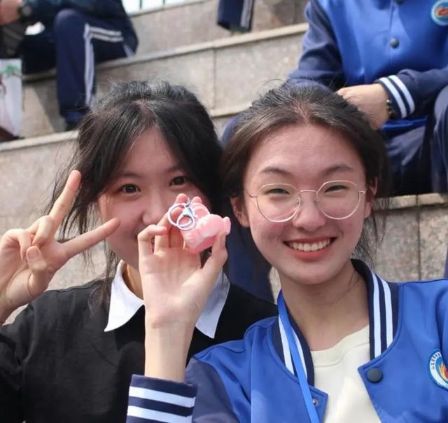登高斩棘，心向云起——山东省优秀学生 2019级4班张皓瑜