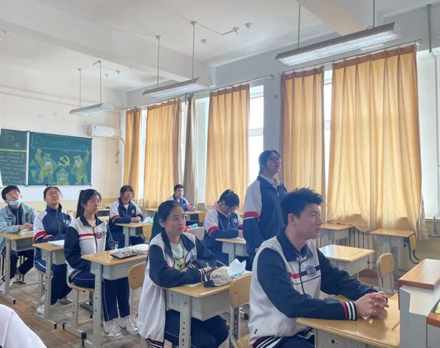 青岛六十六中与俄罗斯彼尔姆国立科研理工大学联合举办线上俄语大师班课程（四）