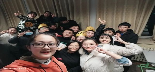 在努力中成就自我——青岛市优秀学生 2020级4班苗艺欣