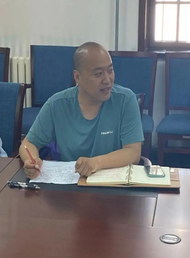 精准点拨，助力高三——青岛市高中英语教研员匡文超老师莅临指导高三教学