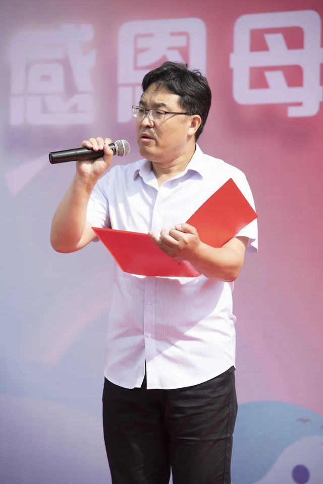 毕业季 | 青岛六十六中2022届高三毕业典礼：“感恩母校 追梦远航”