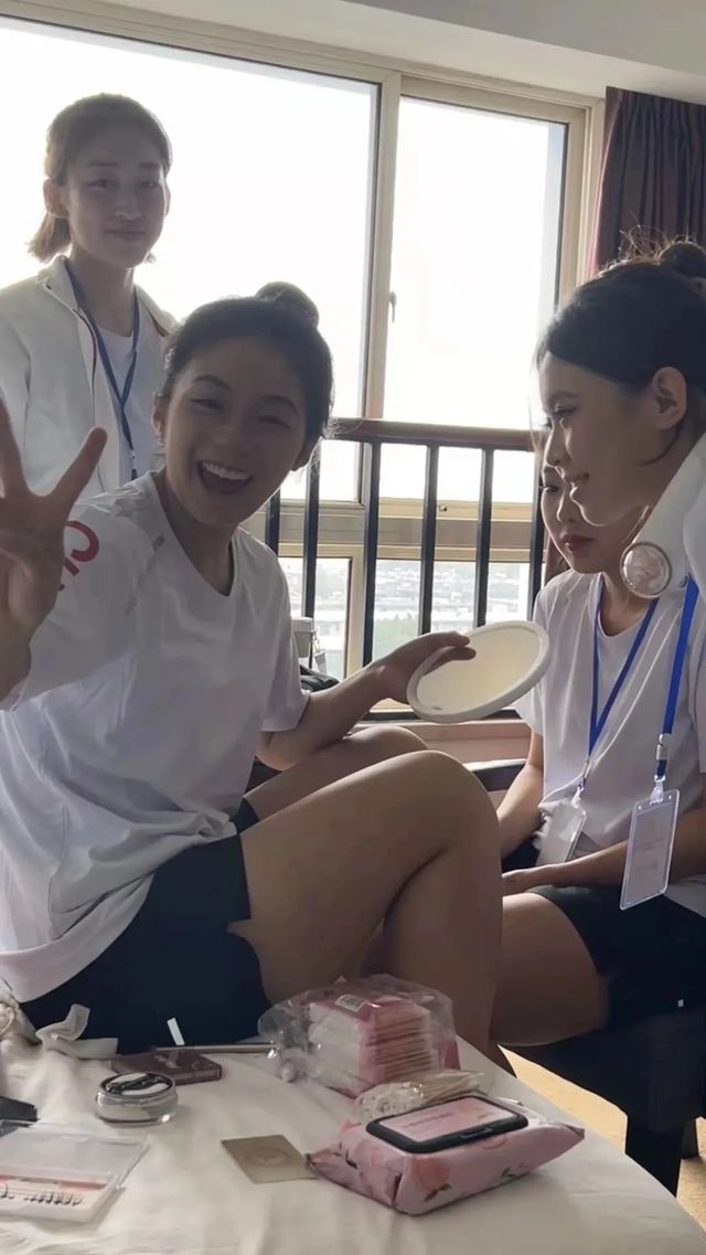 喜报！青岛六十六中健美操队在省15届中运会上为青岛增光添彩！
