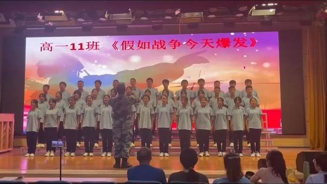 军歌嘹亮，唱响青春——记青岛六十六中“喜迎二十大”班级合唱大赛