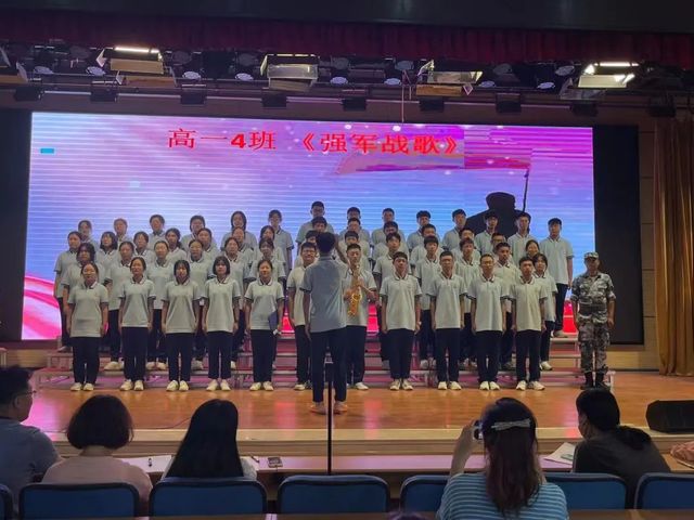 军歌嘹亮，唱响青春——记青岛六十六中“喜迎二十大”班级合唱大赛