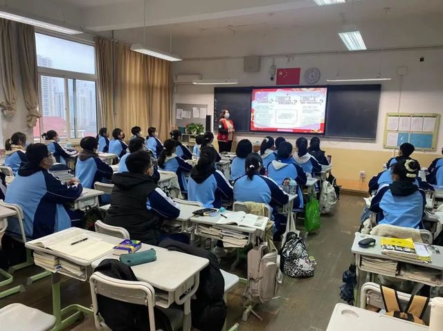 学习二十大·永远跟党走——我校举行学习贯彻党的二十大精神主题班会