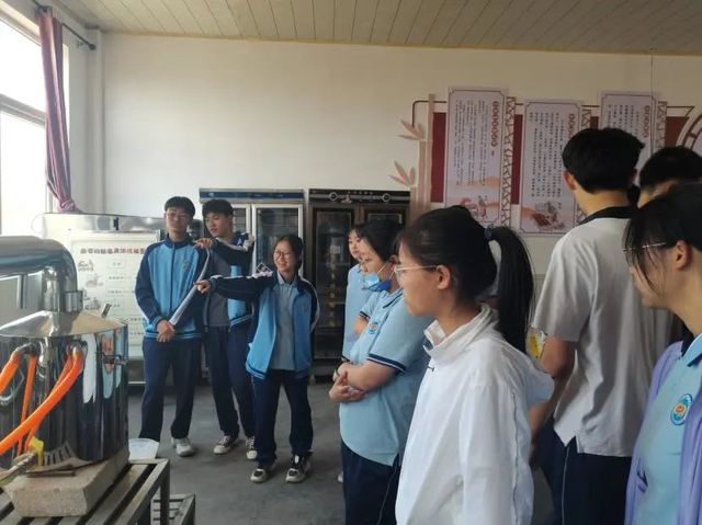 学农纪实 | 杏林说道谈经络，在野坐吹山林风，新酿杜康氤芬芳