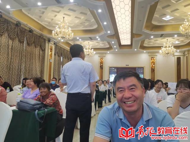 強鎮筑基在行動，膠州市里岔鎮邀請國培專家開展德育專項培訓